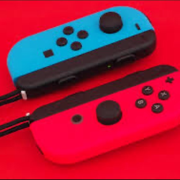 Nintendo Switch - Picture 2 of 2